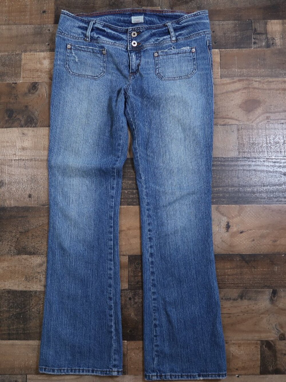 Y2K Guess Womans 34 Waist Size 18 Low Rise Denim Flared Leg Jeans Vintage